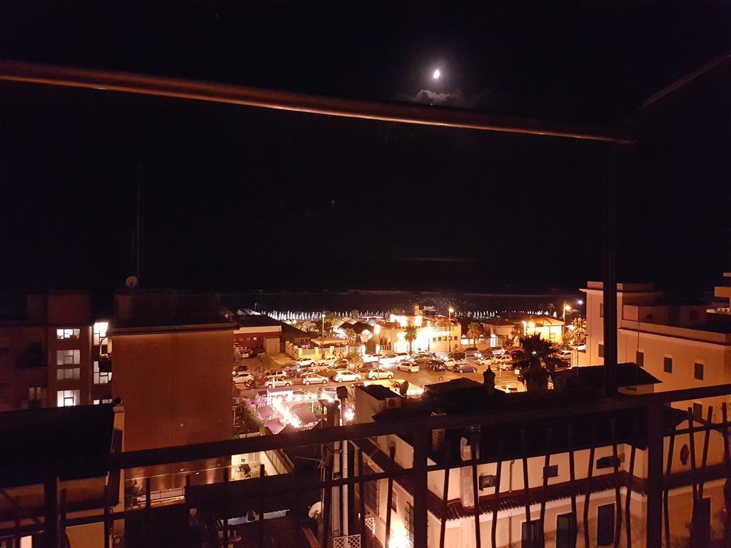 Mary'S Penthouse Apartment Lido di Ostia Exterior photo